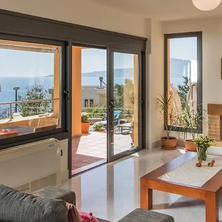 Chloe By The Sea Villa