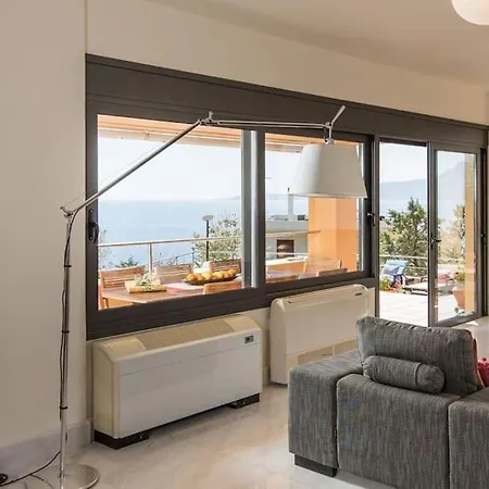 Chloe By The Sea Villa